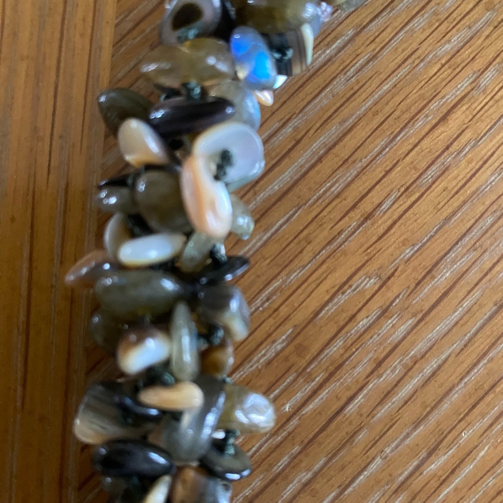 Handmade Shell Leaf Pendant Necklace — Natural Brown & Gray - Picture 11 of 12